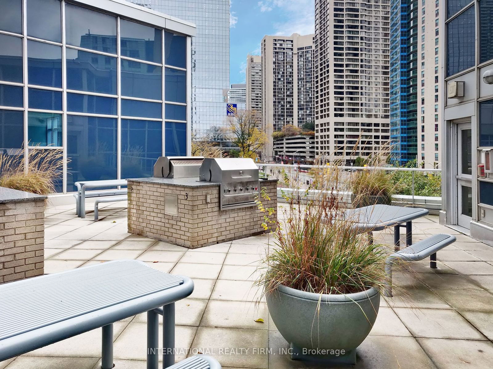 208 Queens Quay W, unit 1609 for sale - image #10