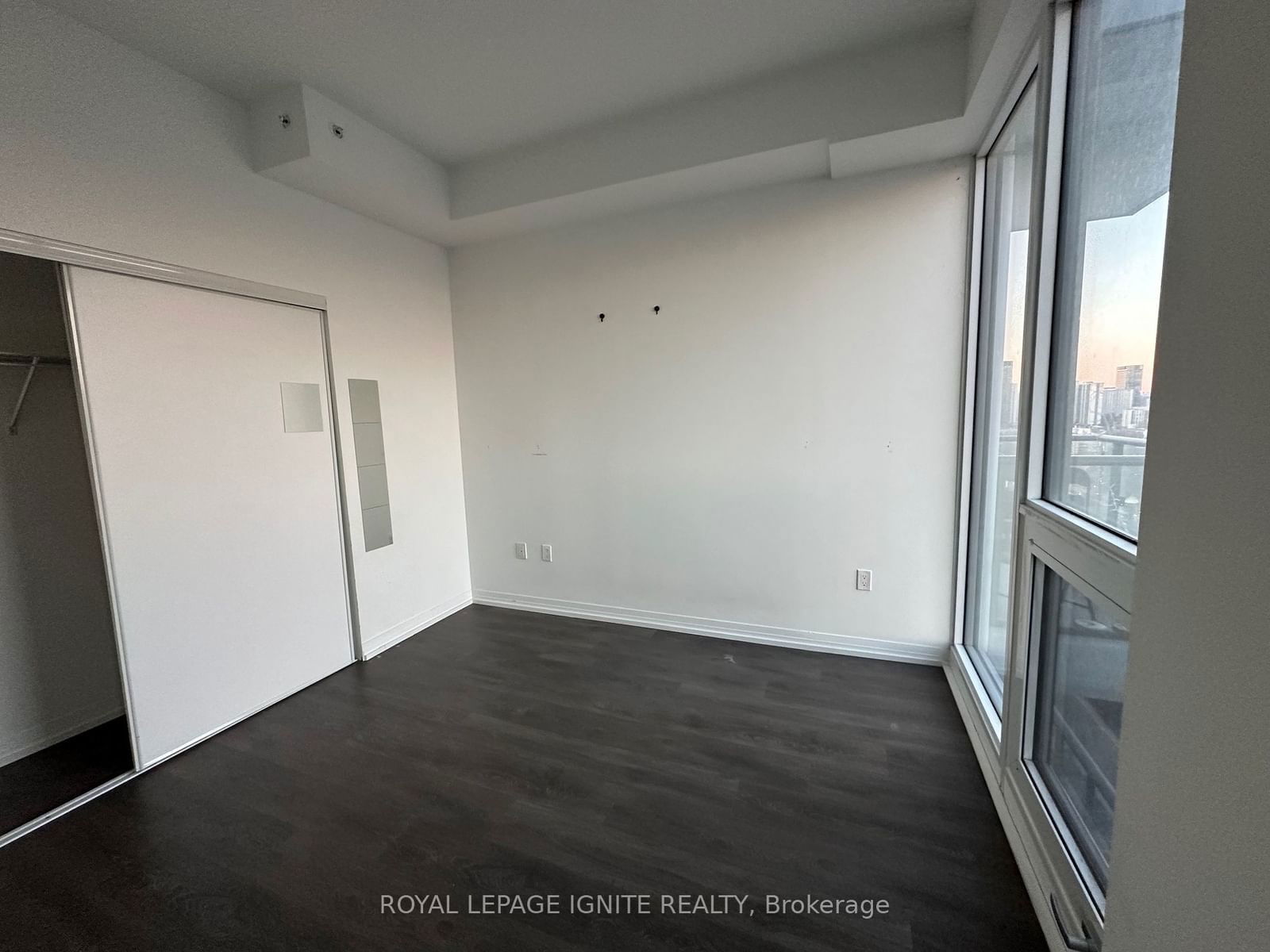 251 Jarvis St, unit 2614 for sale