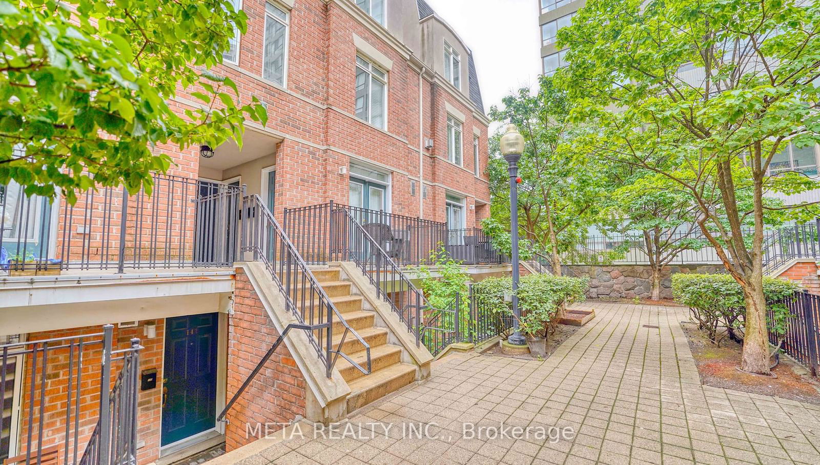 415 Jarvis St, unit 397 for rent - image #4