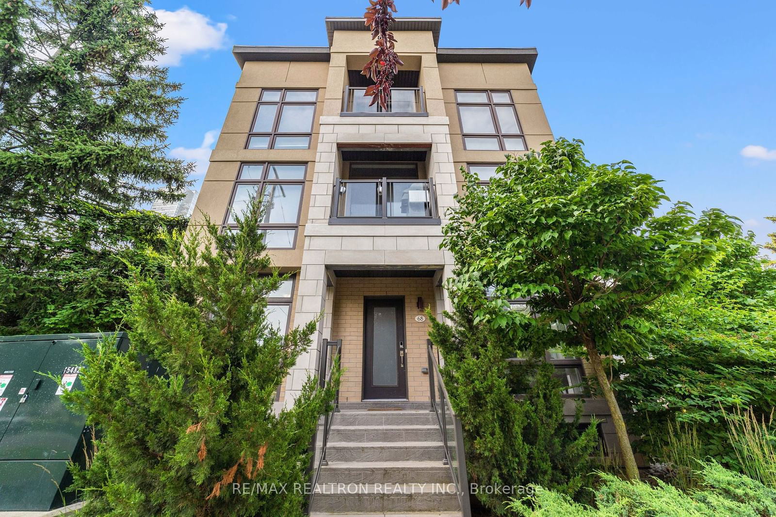 27 Eldora Ave, unit 68 for sale - image #2