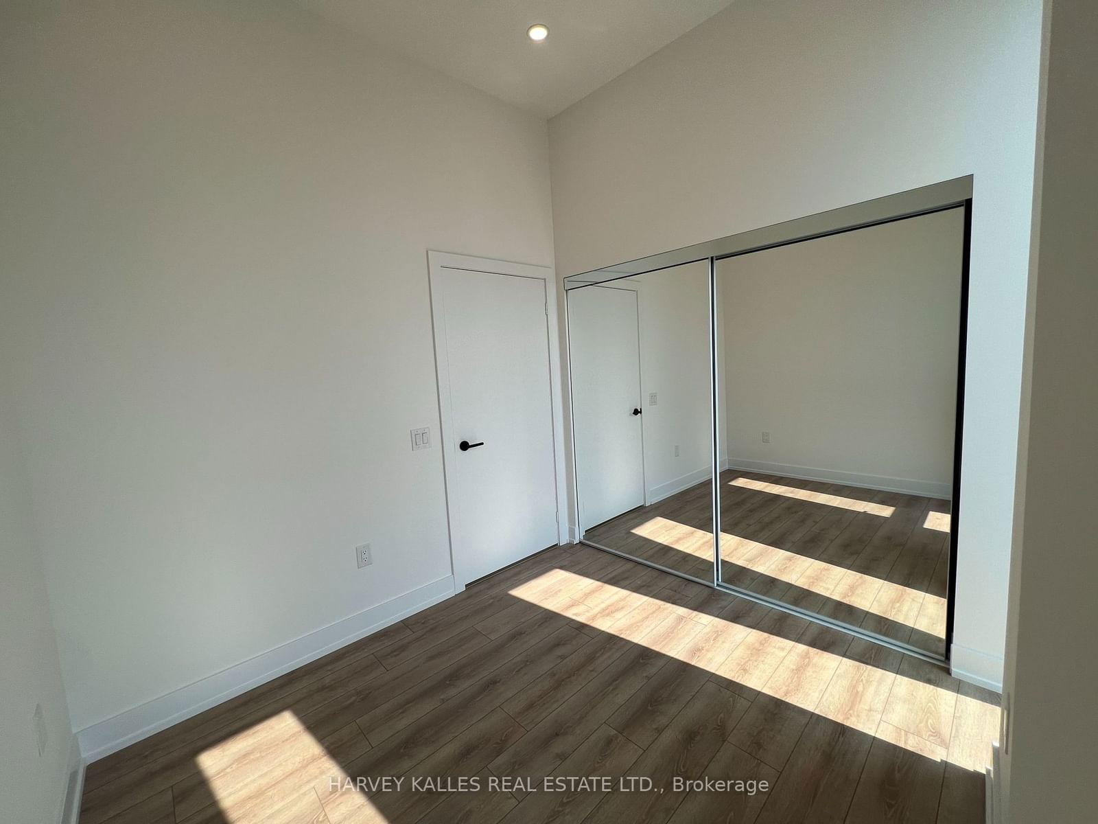 500 Dupont St, unit PH03 for rent