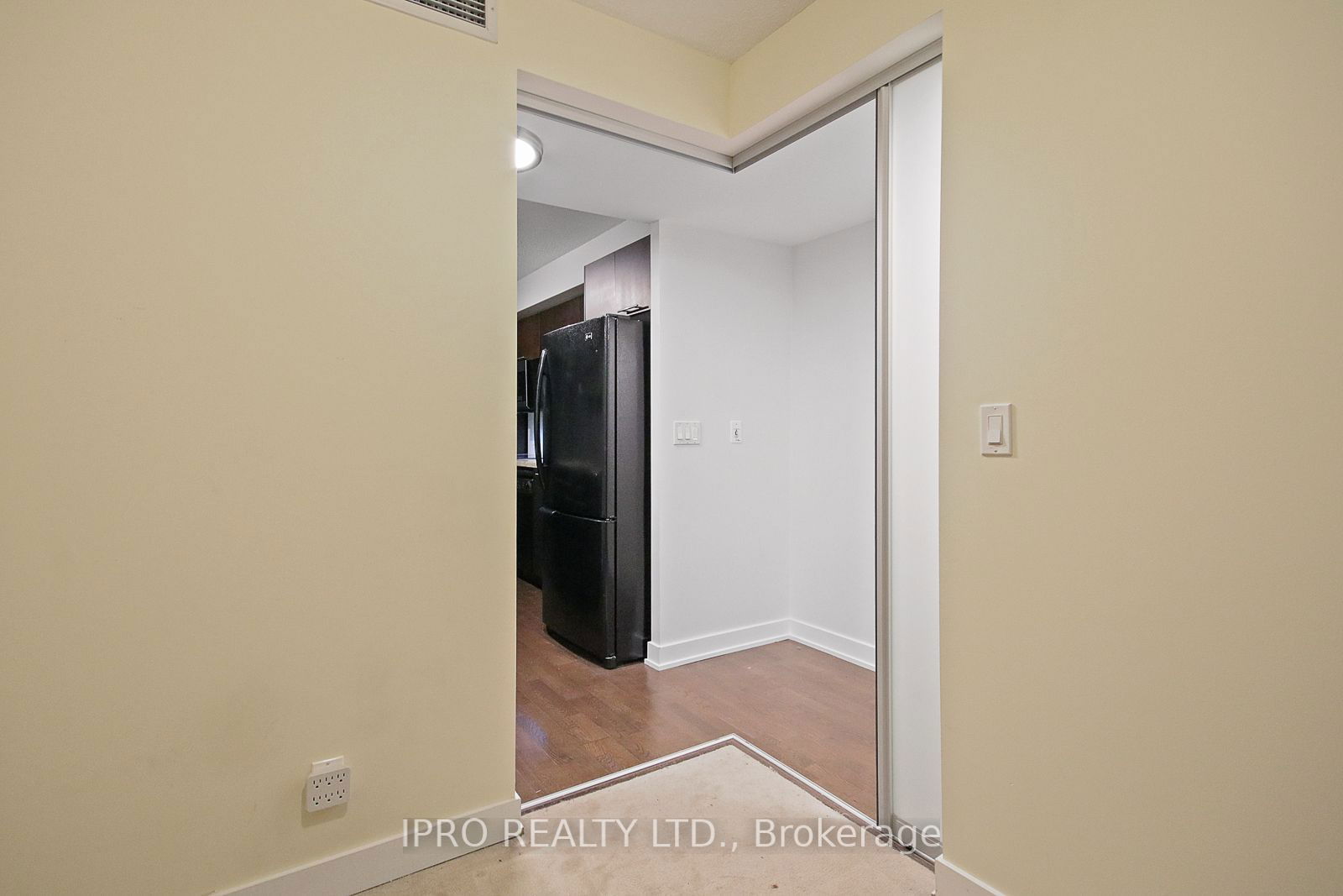 21 Nelson St, unit 201 for rent - image #5