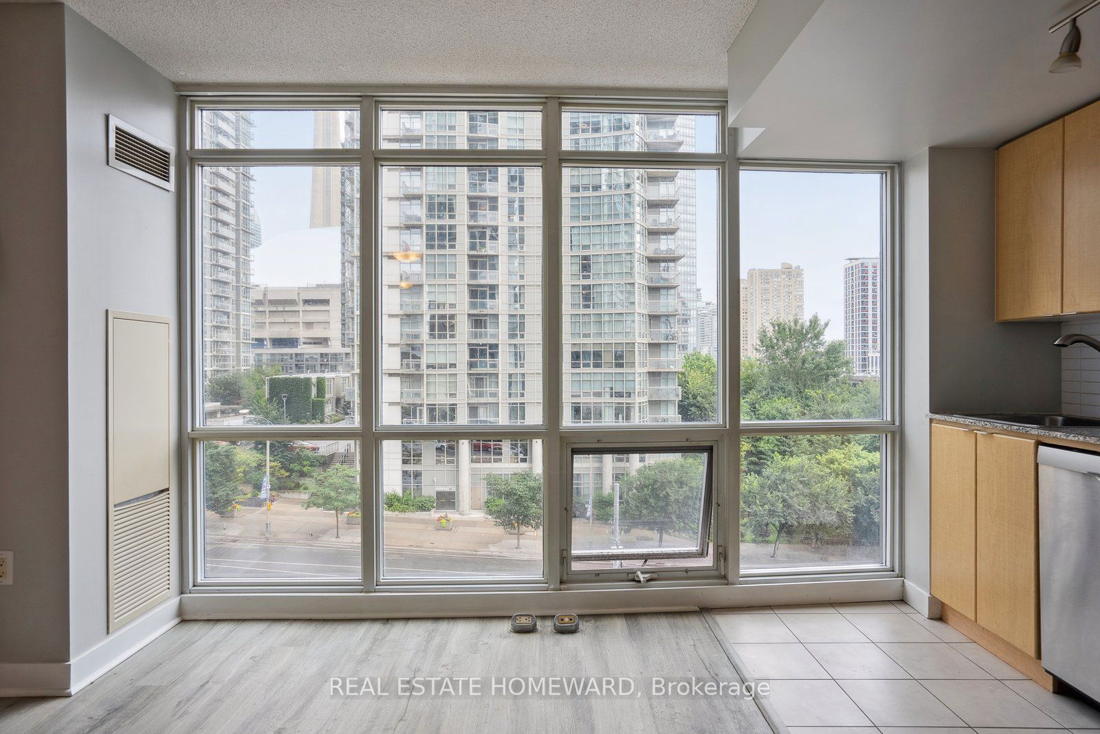 11 Brunel Crt, unit 509 for sale - image #7