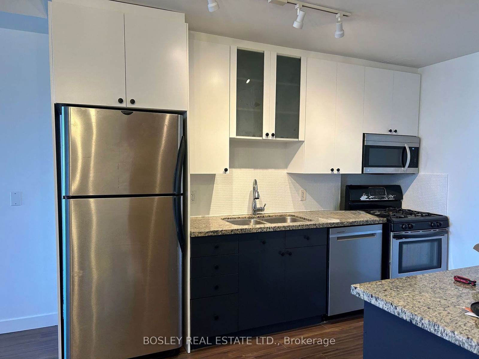 1 Shaw St, unit 1104 for rent - image #7