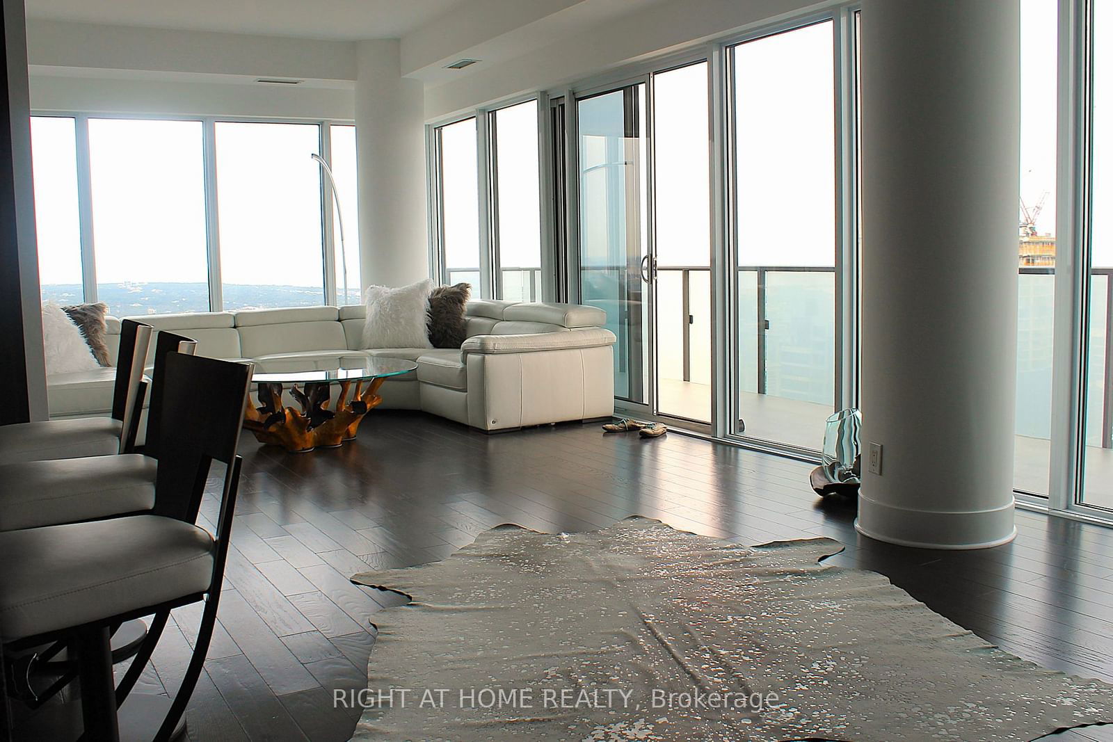 1080 Bay St, unit LPH1 for sale - image #11