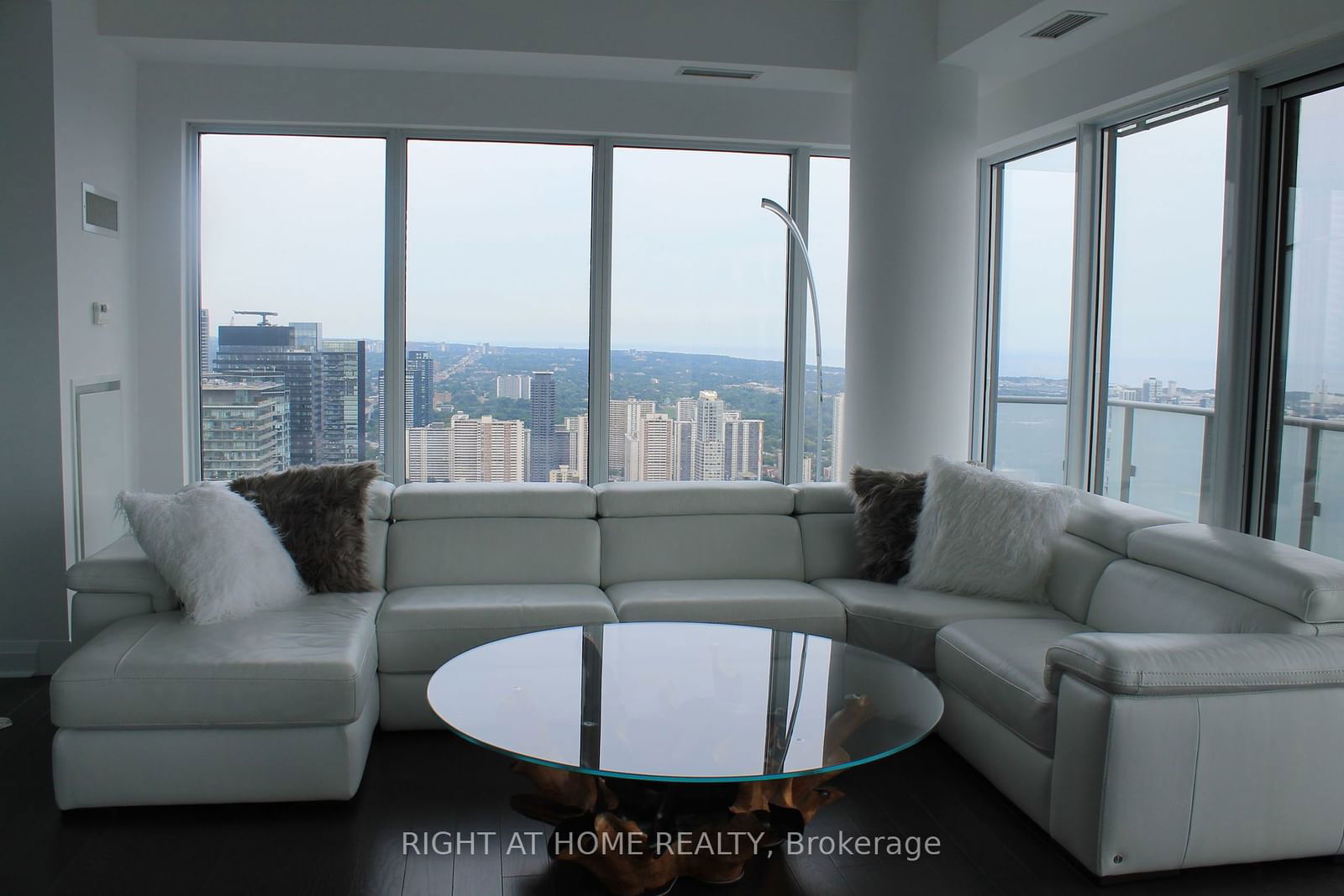 1080 Bay St, unit LPH1 for sale - image #9