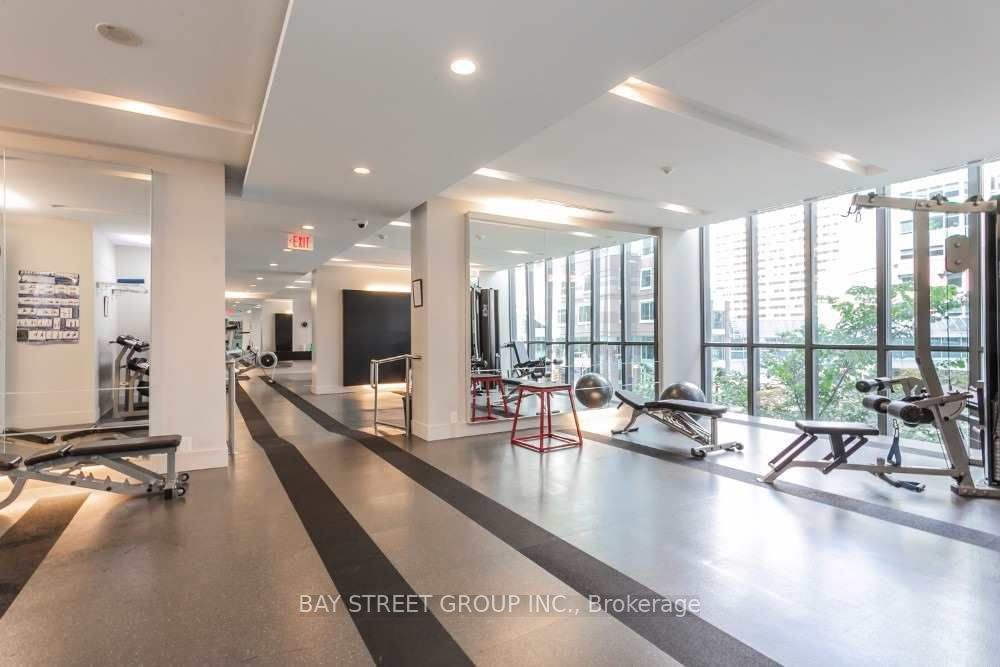 101 Charles St E, unit 4210 for rent - image #3