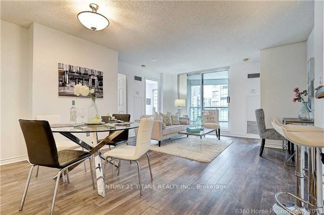 7 Lorraine Dr, unit 1605 for rent - image #4