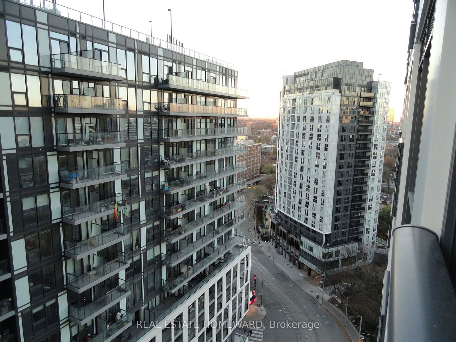 181 Dundas St E, unit 1801 for rent - image #15