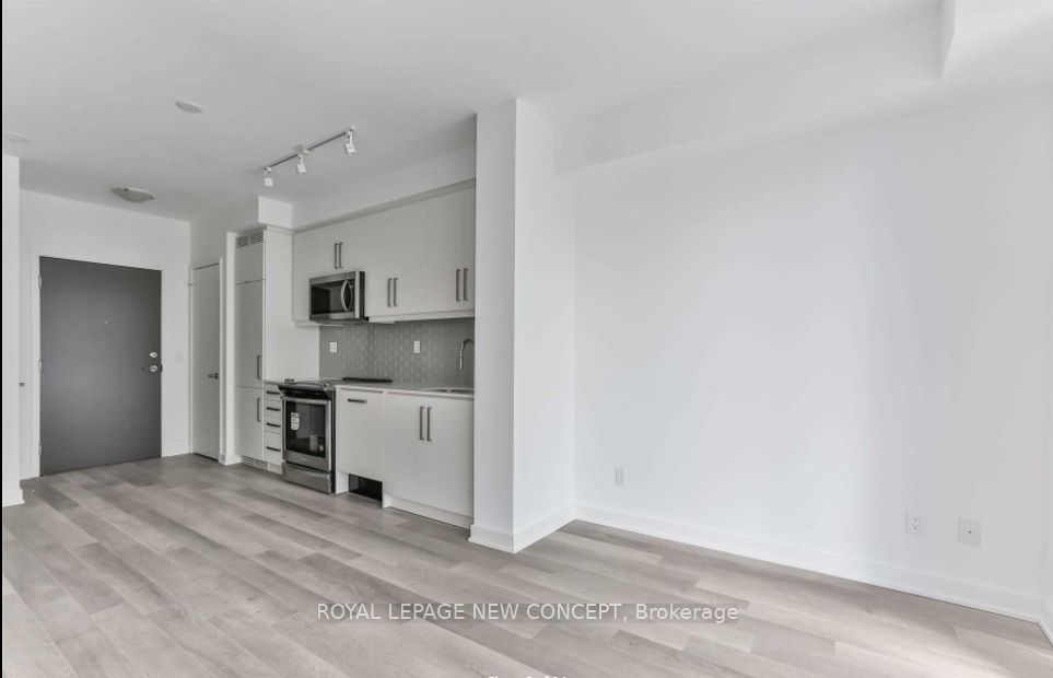 5180 Yonge St, unit 404 for sale