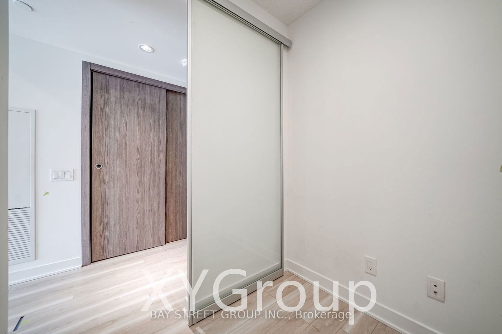 17 Bathurst St, unit 2612 for rent - image #9