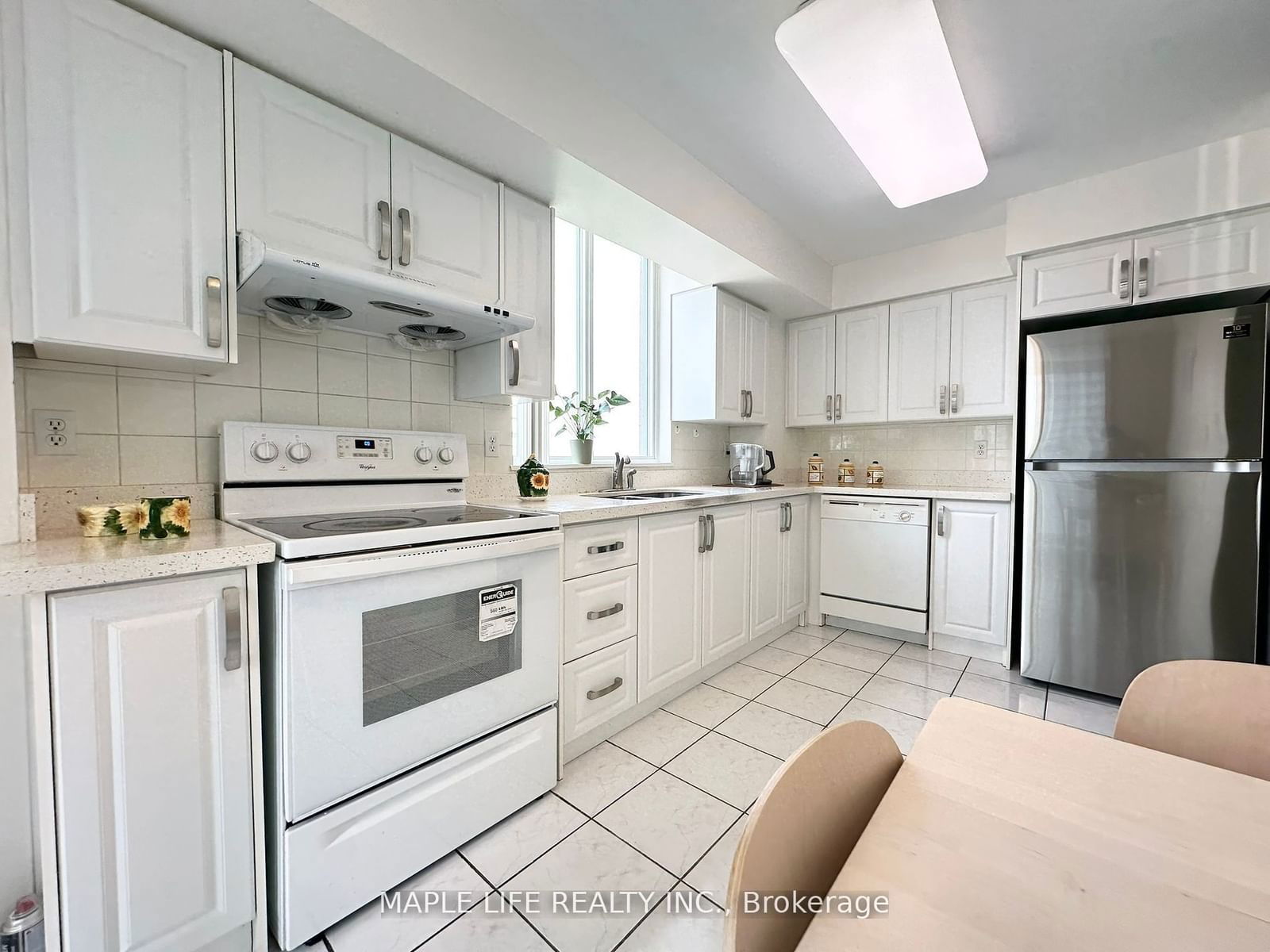 28 Empress Ave, unit 1703 for rent - image #9