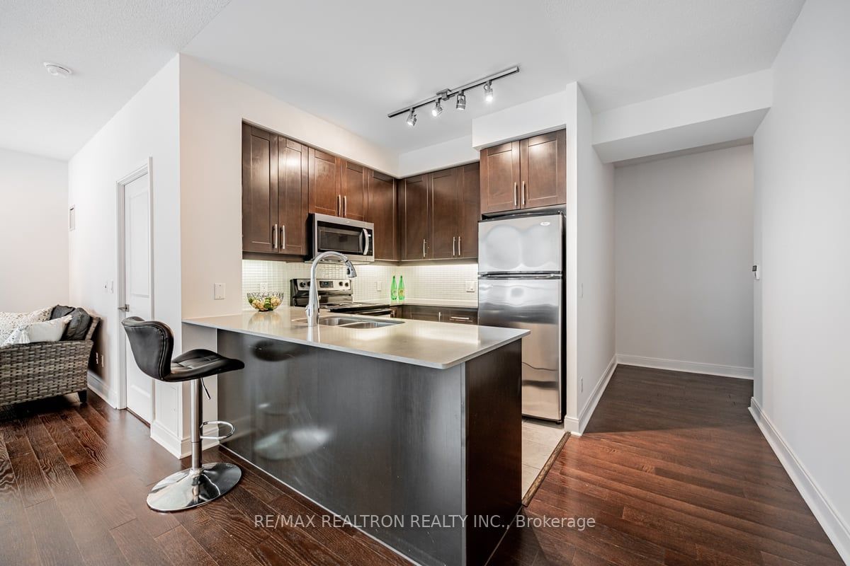 38 The Esplanade, unit 316 for sale - image #19