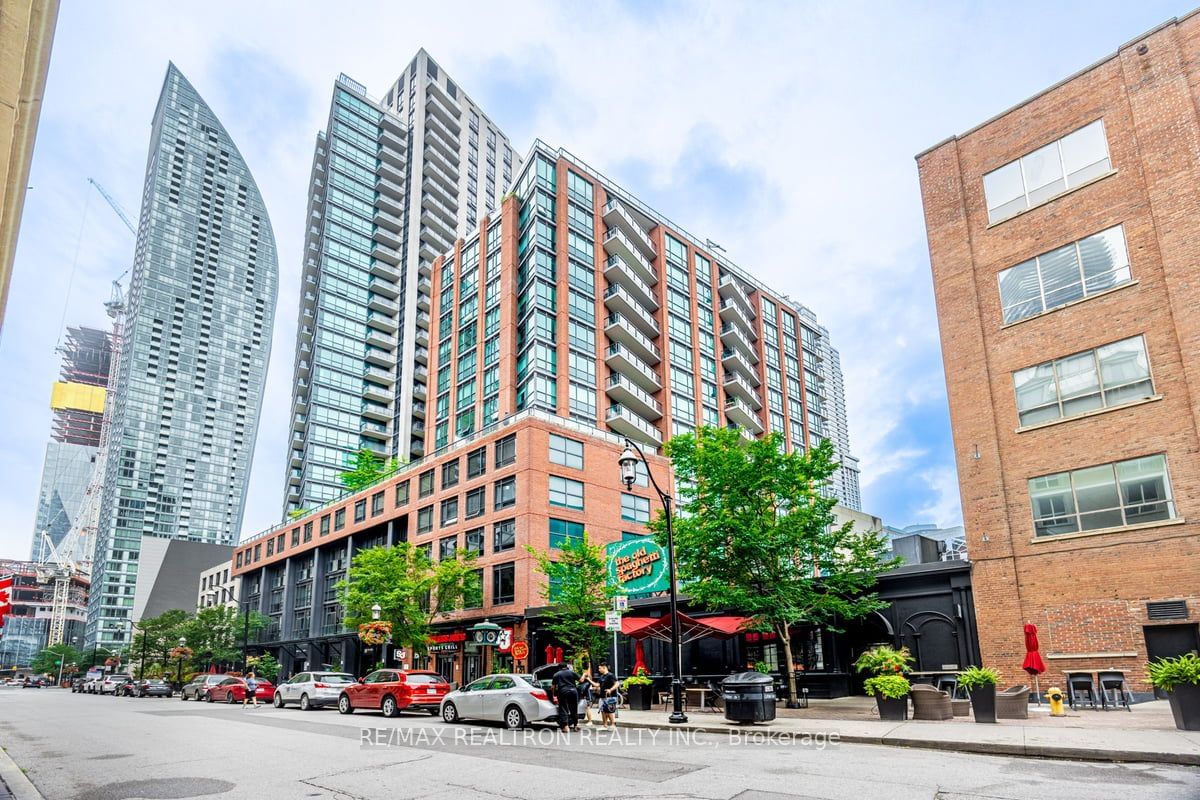 38 The Esplanade, unit 316 for sale - image #2