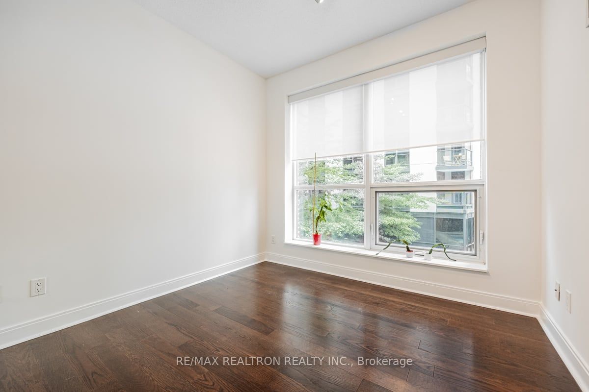 38 The Esplanade, unit 316 for sale - image #23