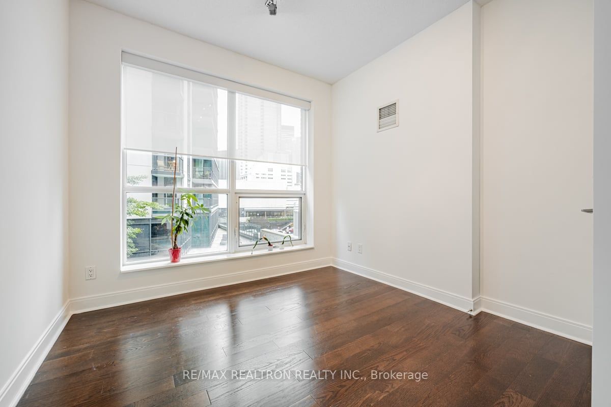 38 The Esplanade, unit 316 for sale - image #24