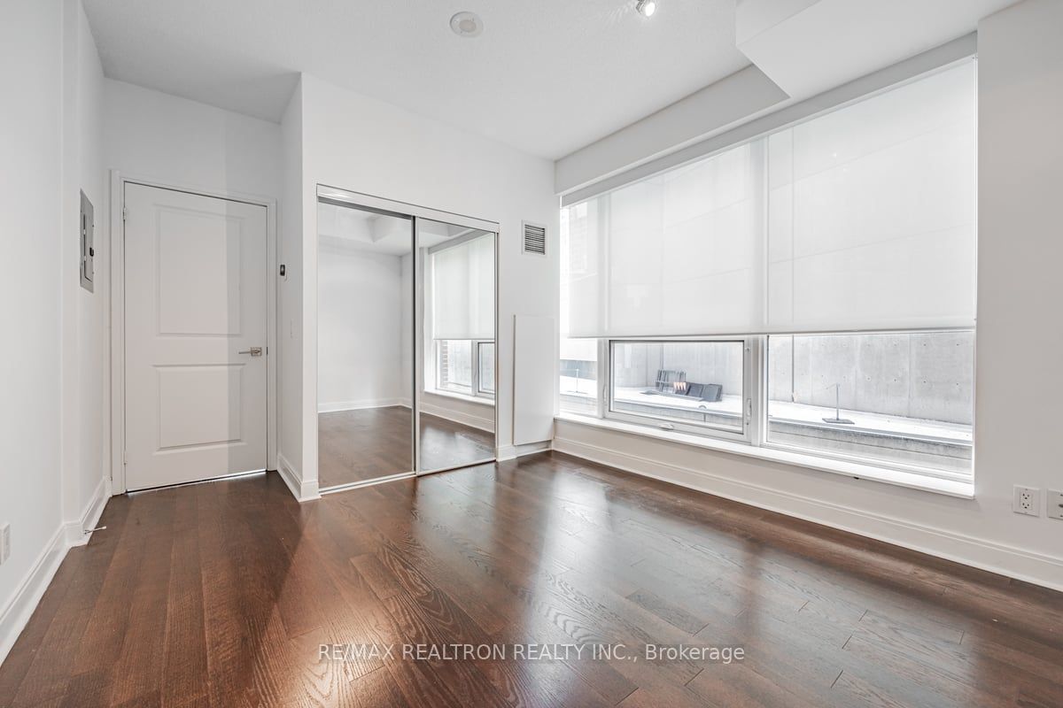 38 The Esplanade, unit 316 for sale - image #25