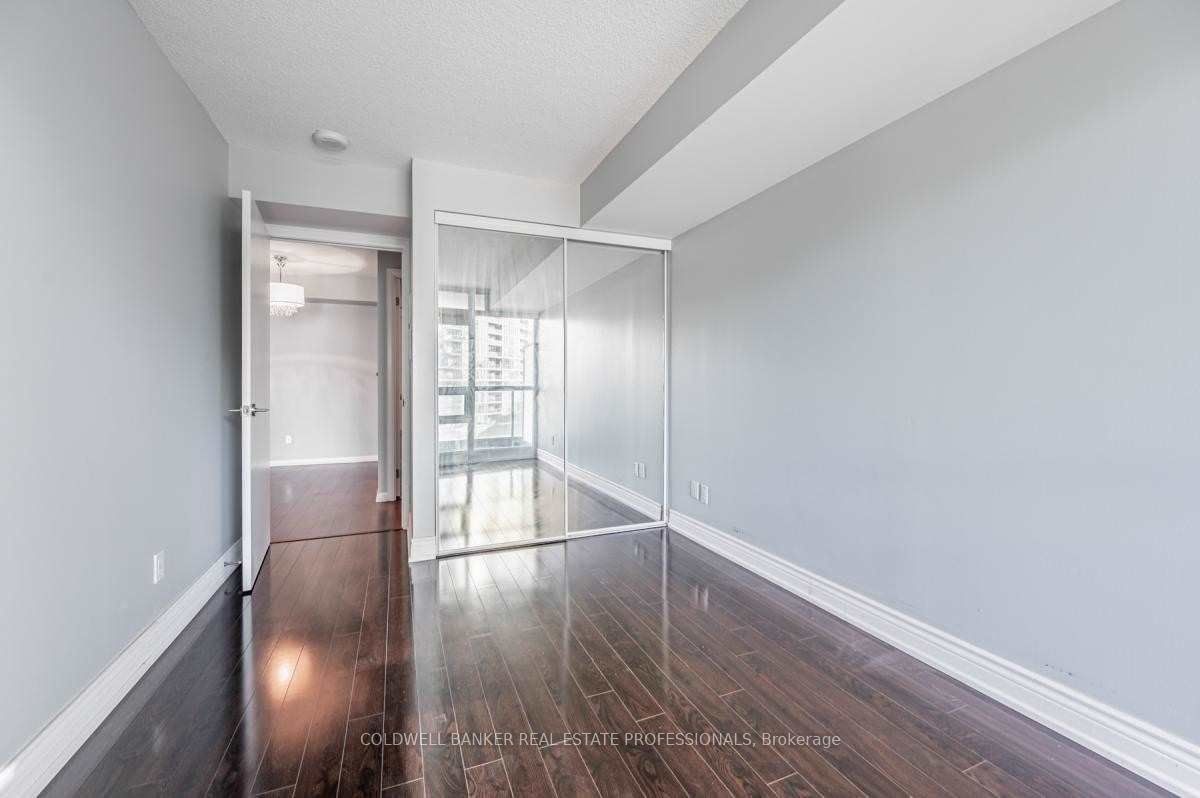 209 Fort York Blvd, unit 555 for rent - image #17