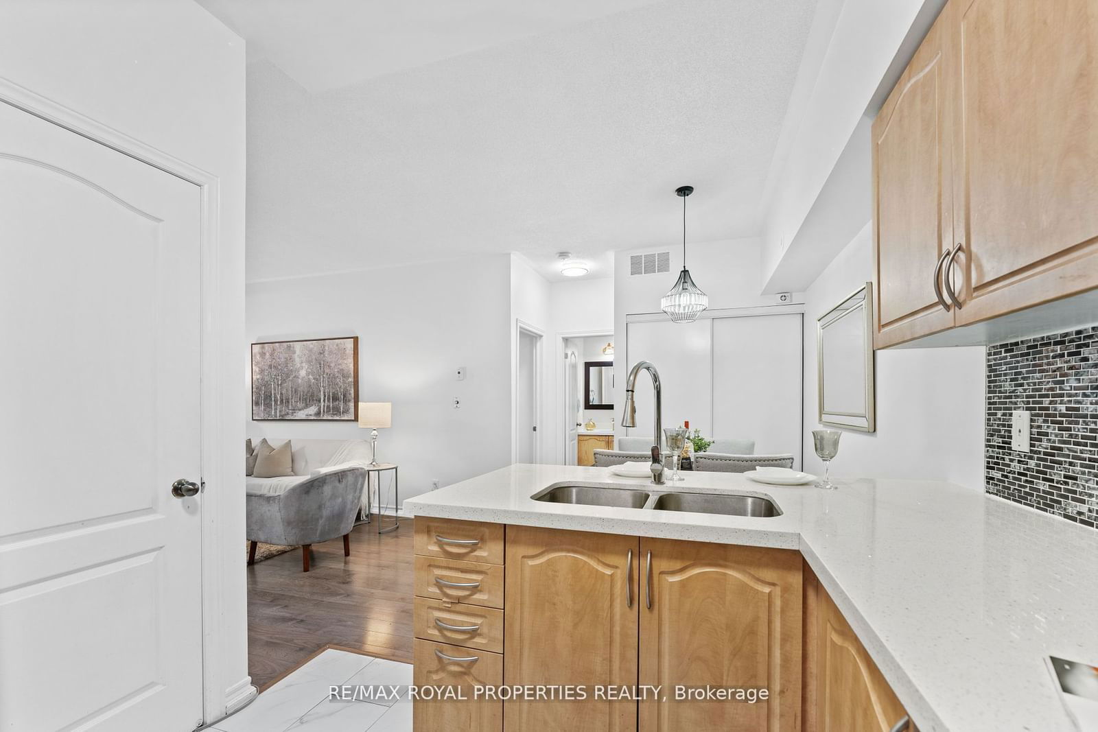 1496 Victoria Park Ave, unit 119 for sale