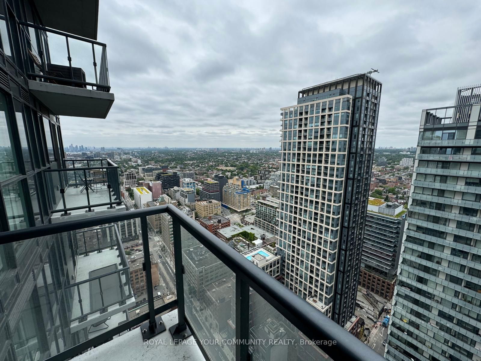 87 Peter St, unit 4107 for rent - image #3