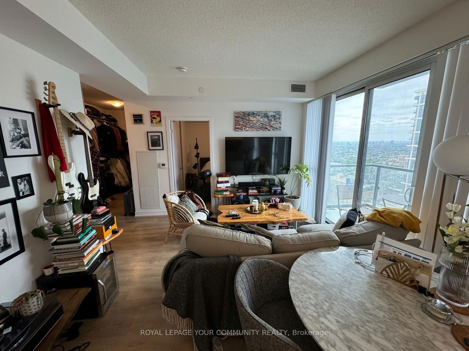 87 Peter St, unit 4107 for rent - image #4