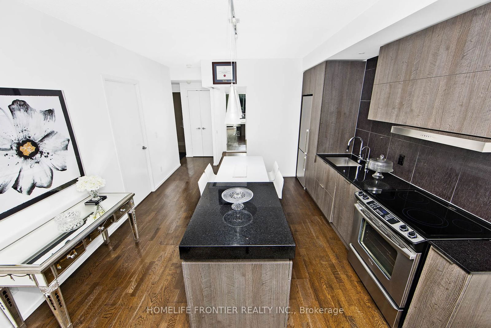 101 Charles St E, unit 4202 for sale - image #4