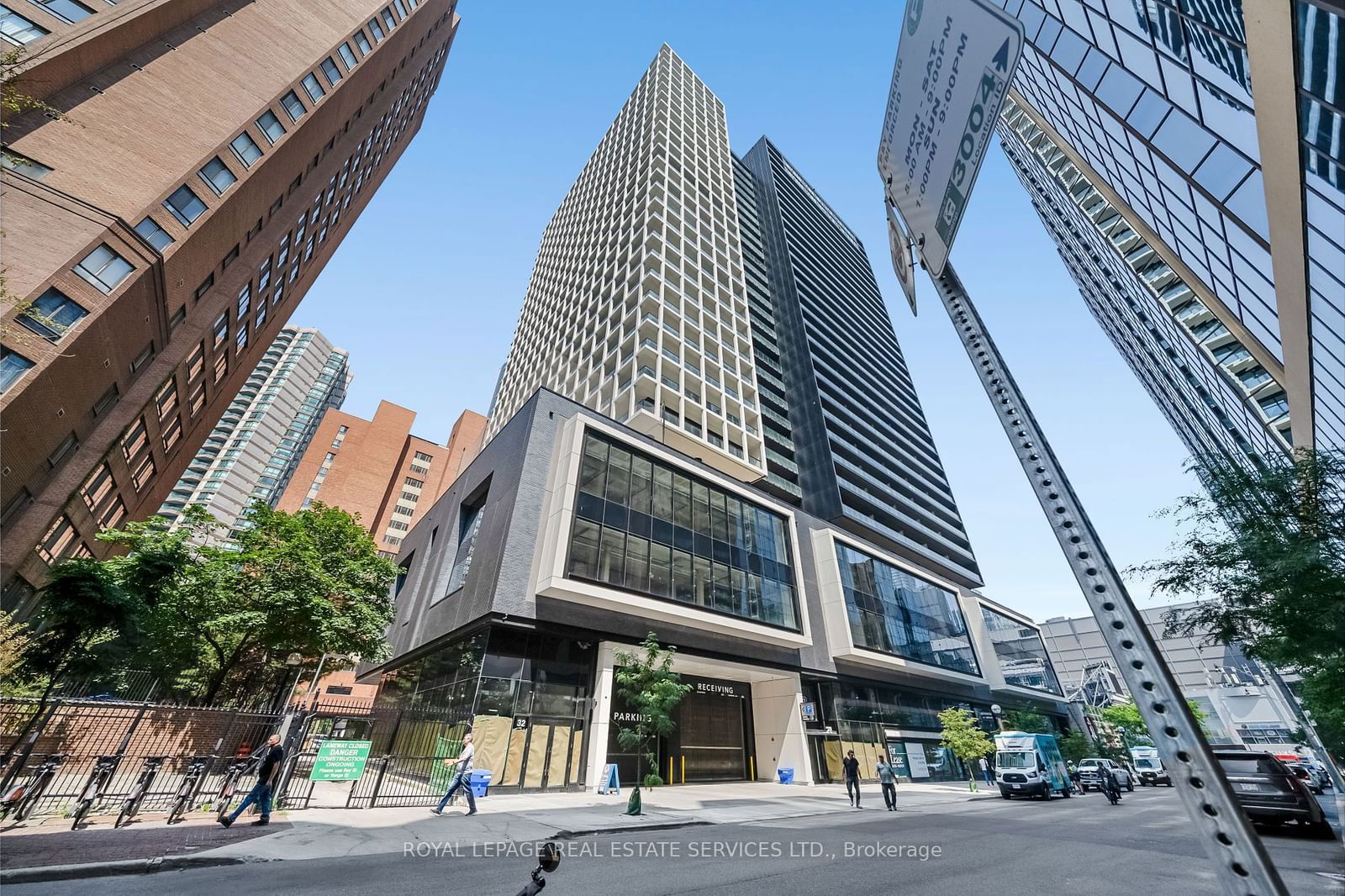 20 Edward St E, unit 903 for rent - image #2