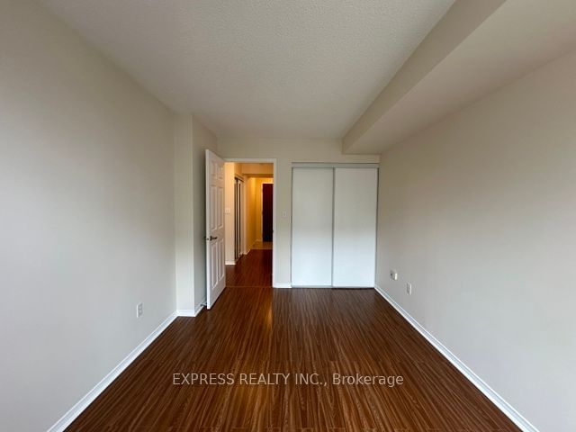 29 Pemberton Ave, unit 906 for rent - image #5