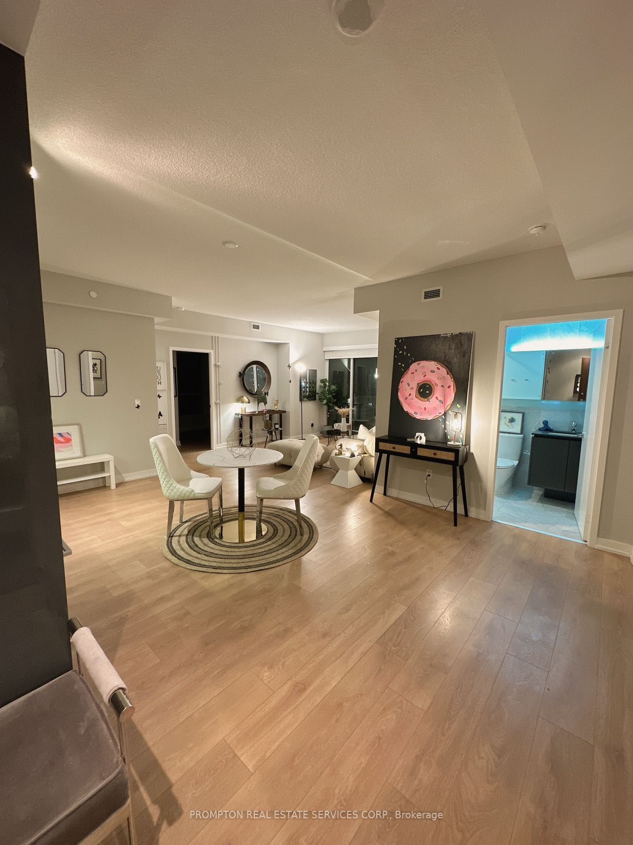 115 Mcmahon Dr, unit 711 for sale - image #30