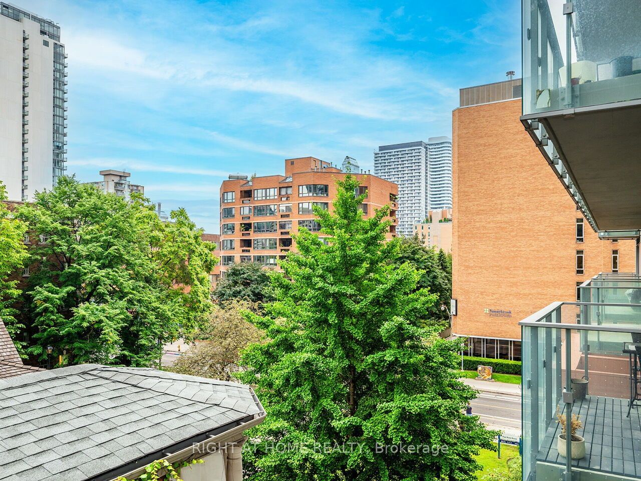 50 Wellesley St E, unit 504 for sale