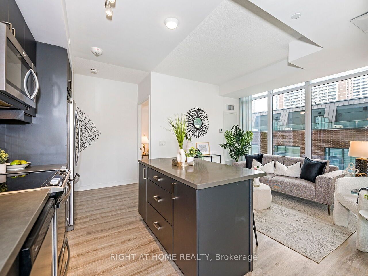 50 Wellesley St E, unit 504 for sale - image #4