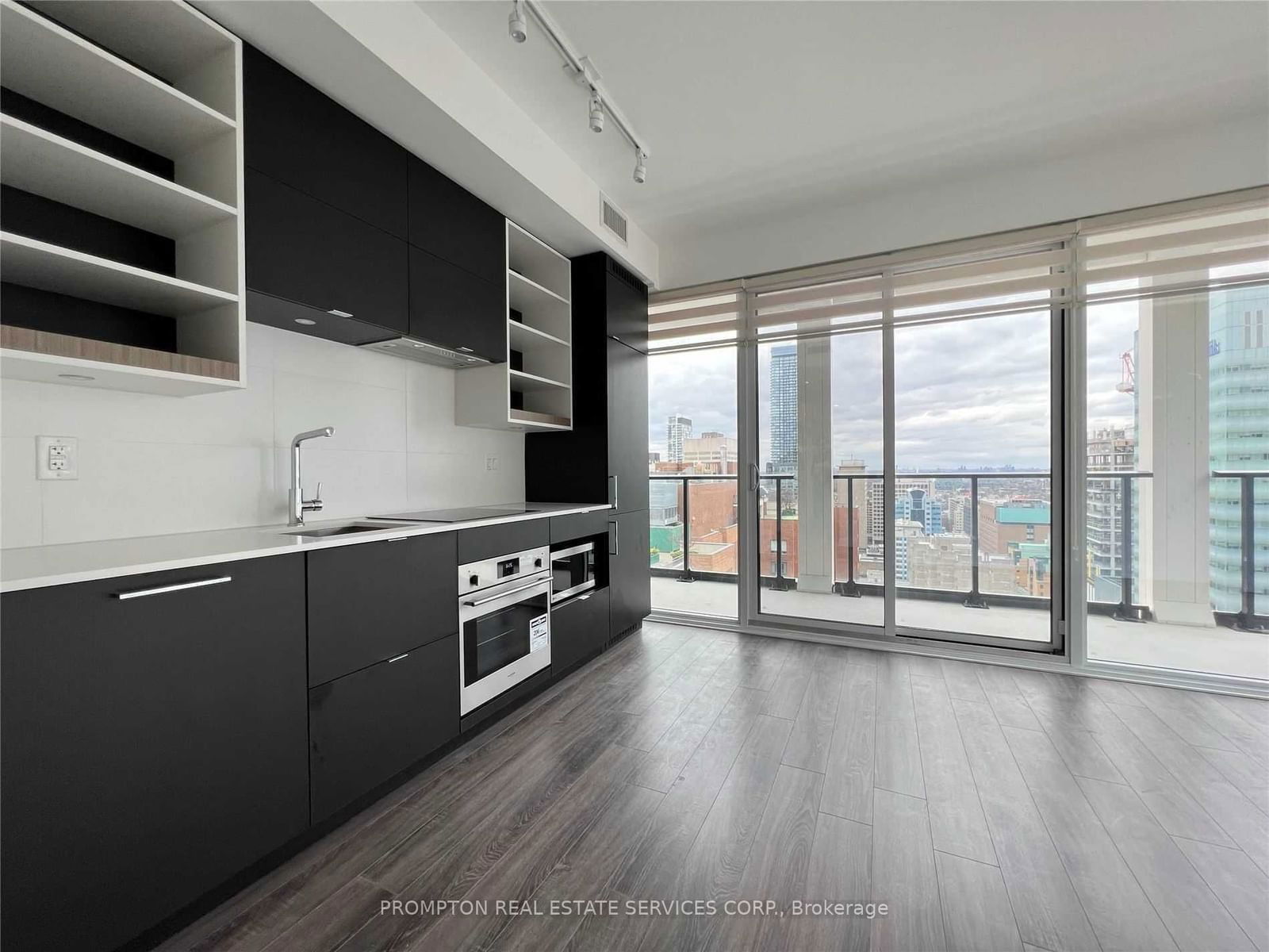 20 Edward St, unit 2215 for rent - image #3