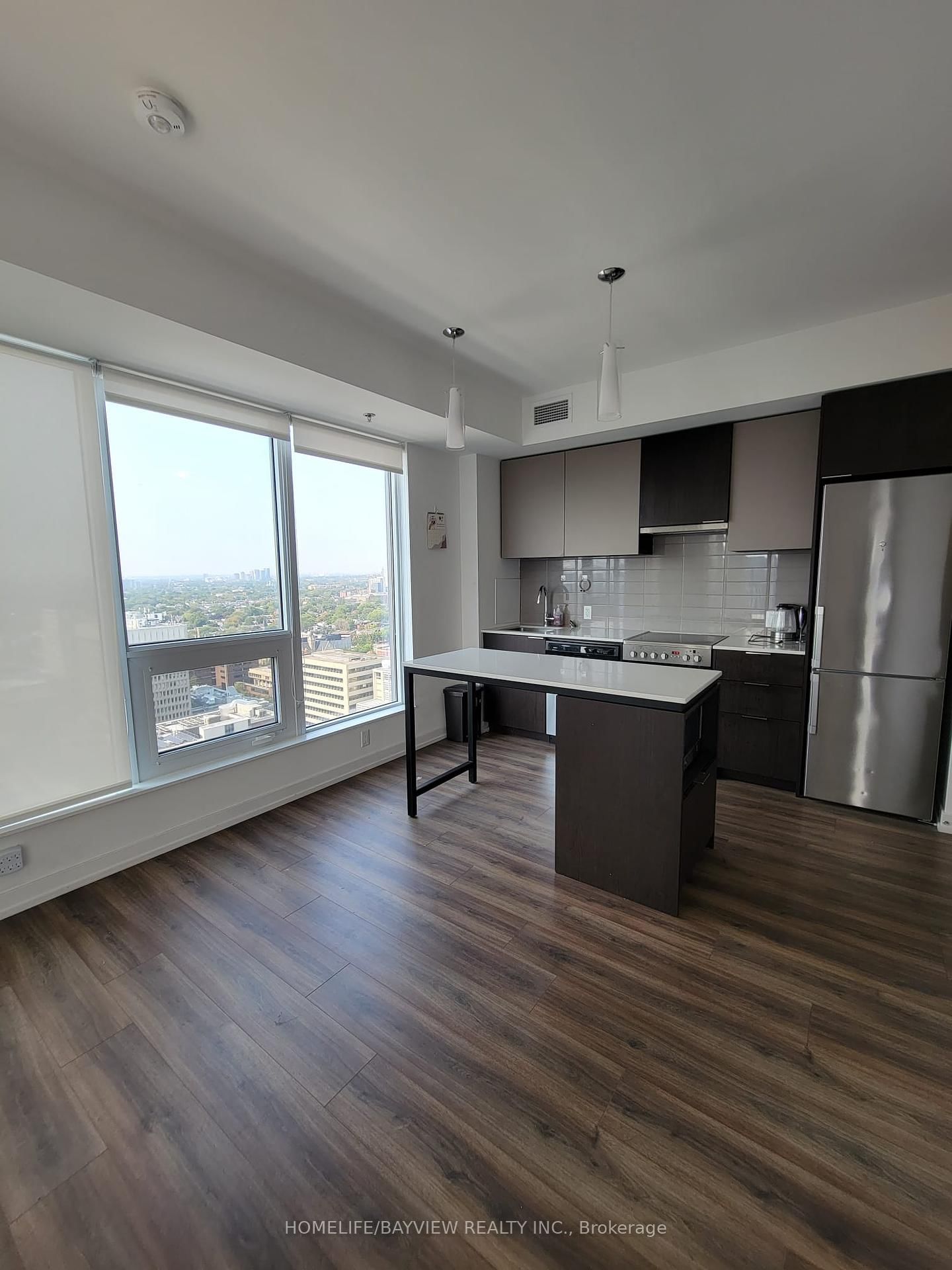 203 College St, unit 2402 for rent - image #2