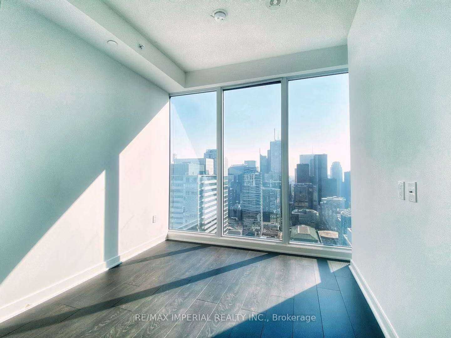 125 Blue Jays Way S, unit 5507 for sale - image #5