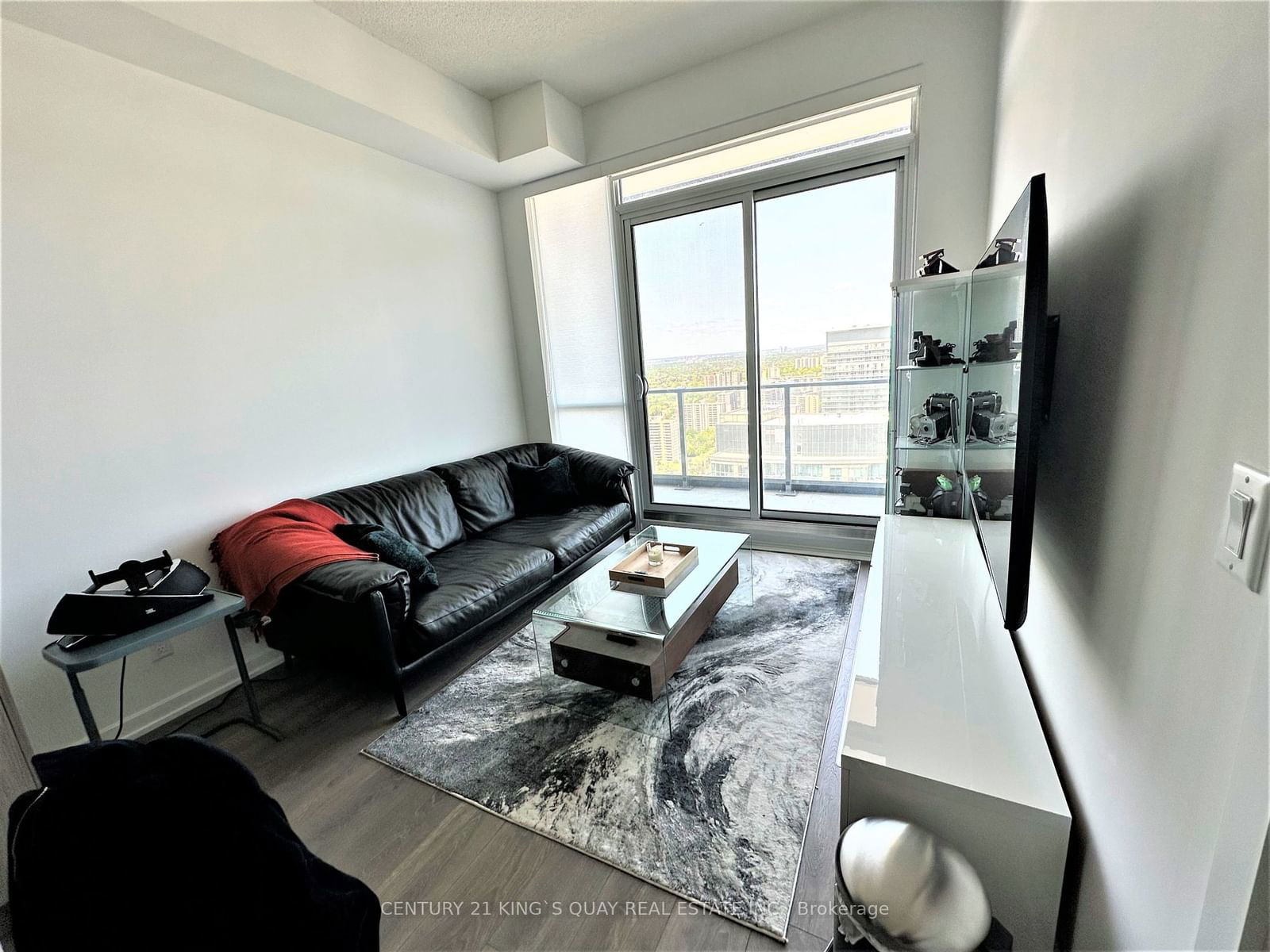 32 Forest Manor Rd, unit 3004 for rent - image #8