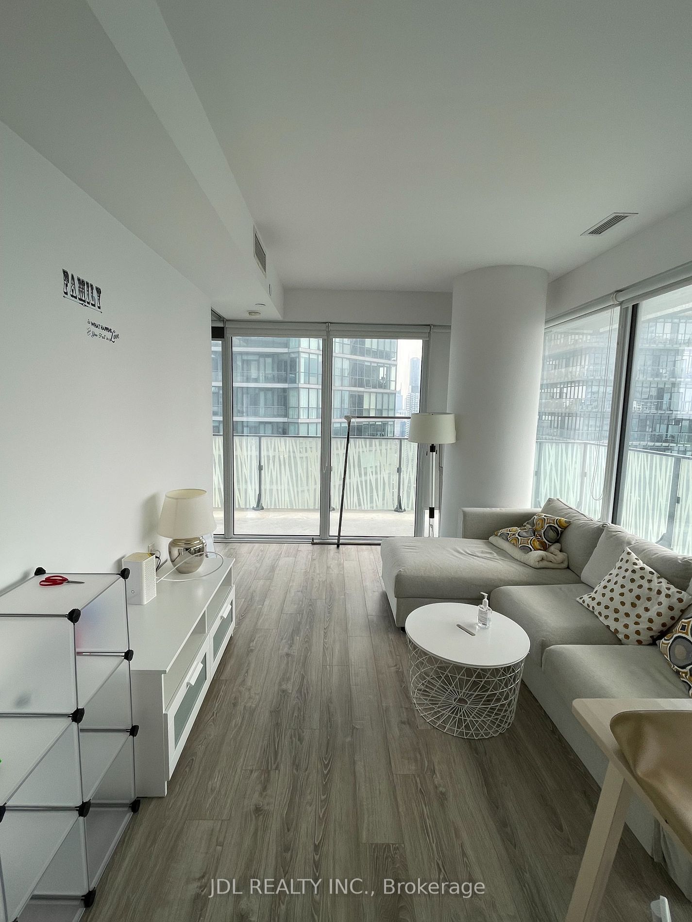 42 Charles St E, unit 4203 for rent - image #9