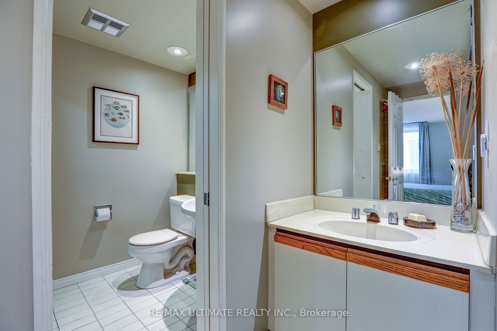 55 Lombard St, unit 304 for sale - image #20