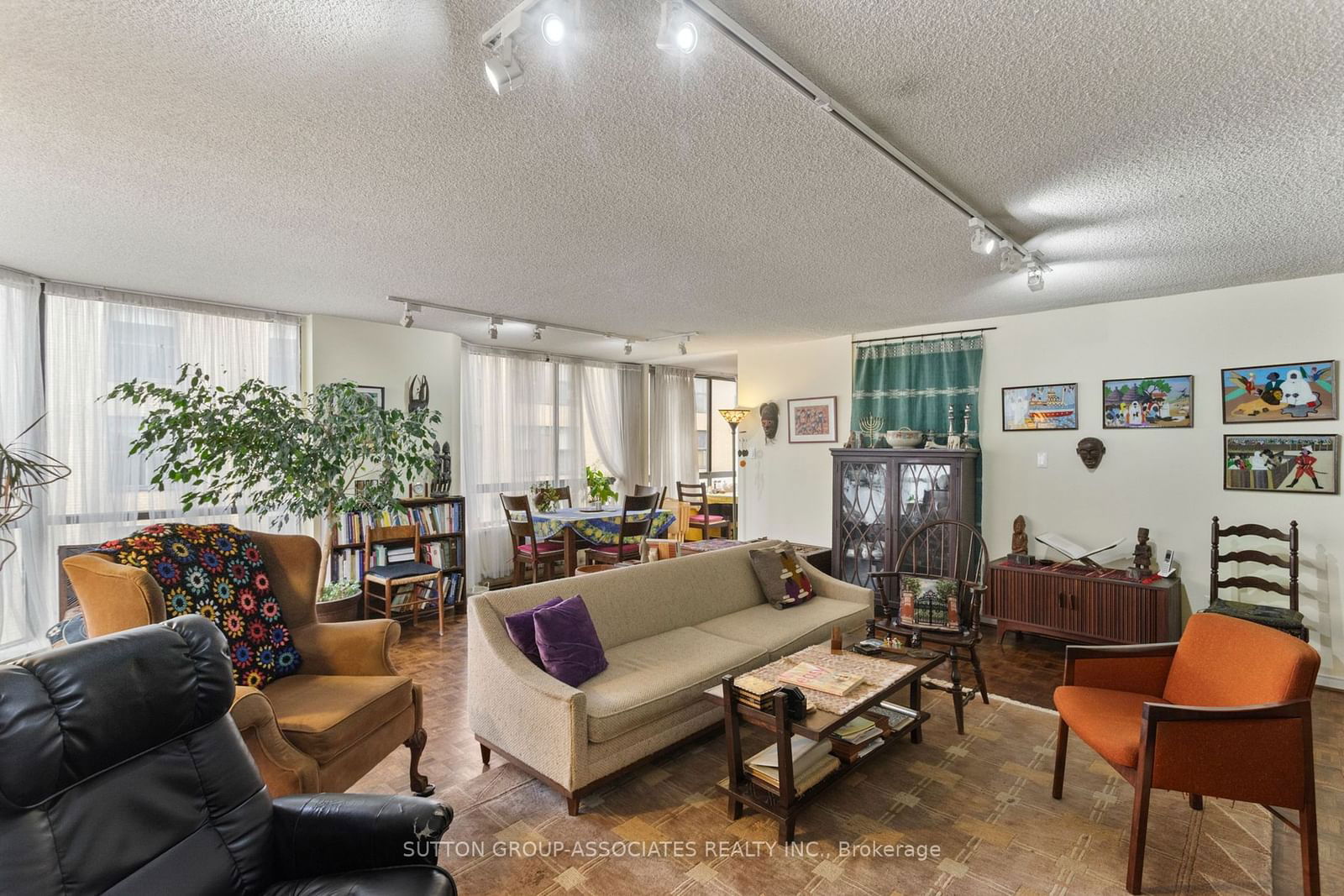 211 St Patrick St, unit 1007 for sale - image #8