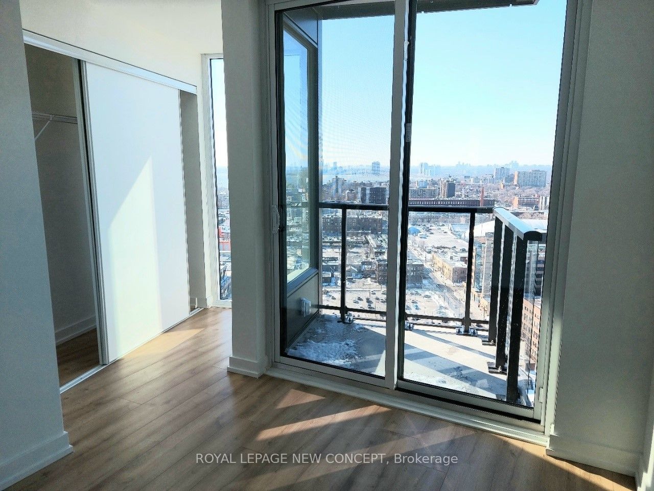 135 East Liberty St, unit 2404 for rent - image #6