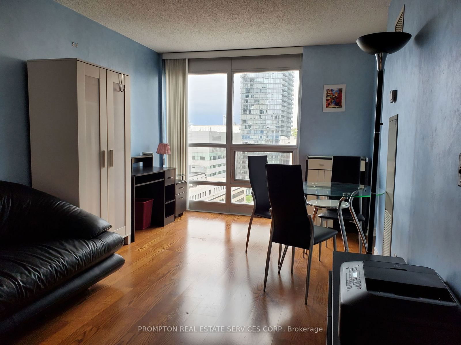 763 Bay St, unit 1913 for rent - image #6