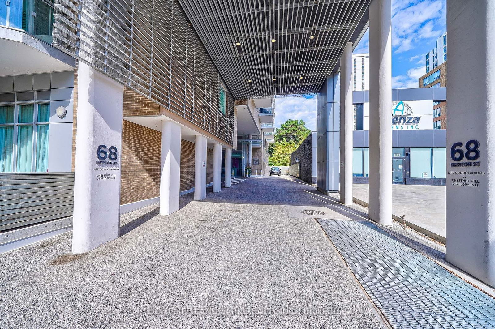 68 Merton St, unit 204 for sale - image #3