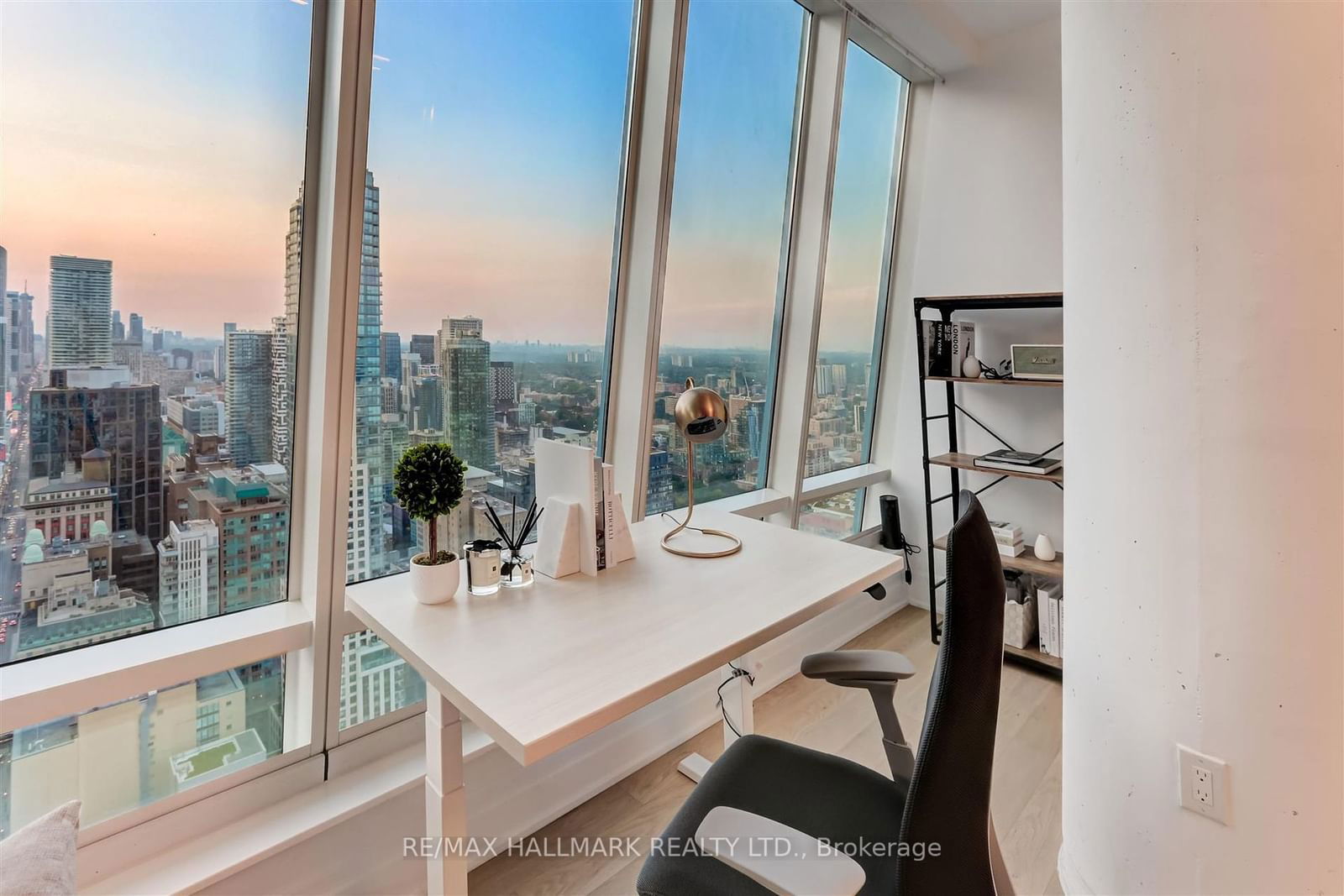 8 The Esplanade, unit 4804 for sale - image #18