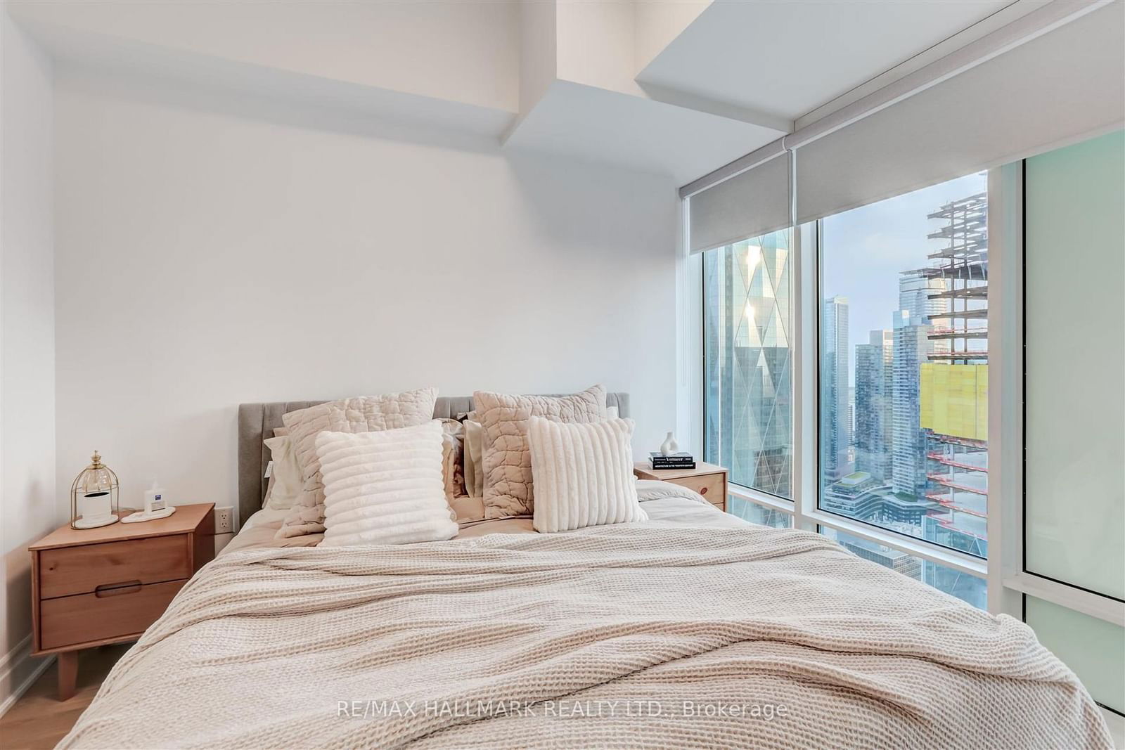 8 The Esplanade, unit 4804 for sale - image #19