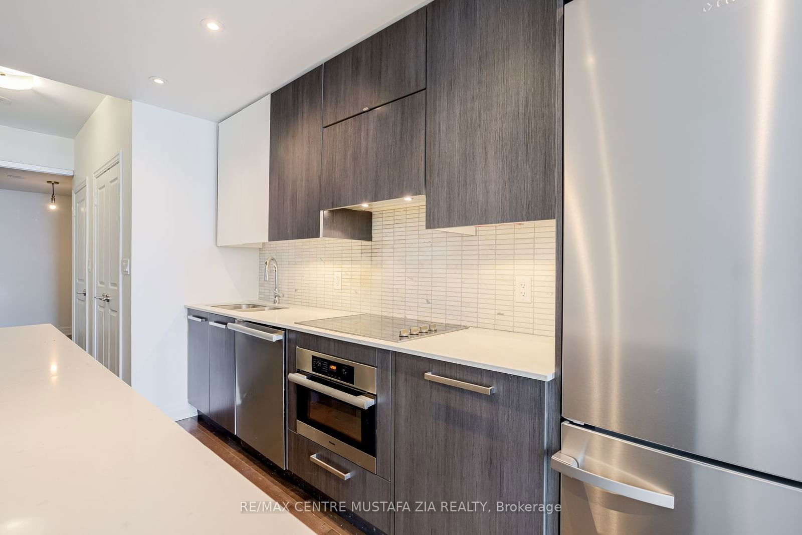 8 The Esplanade, unit 4506 for rent