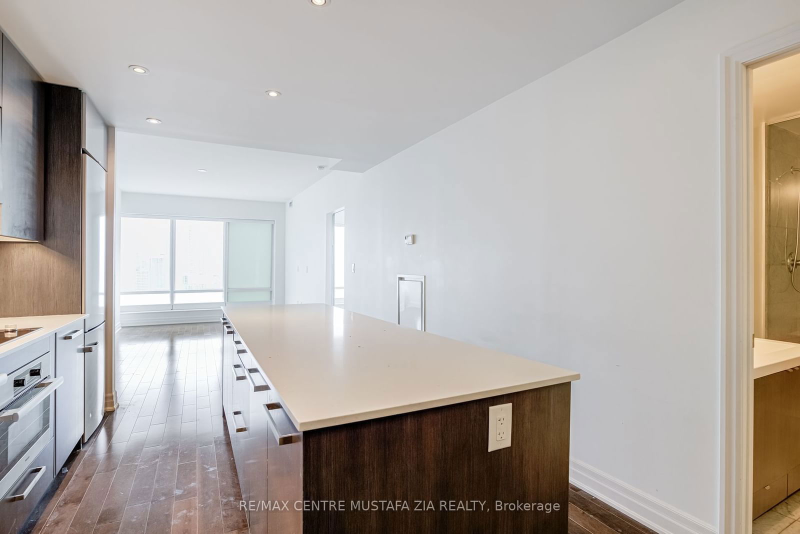 8 The Esplanade, unit 4506 for rent