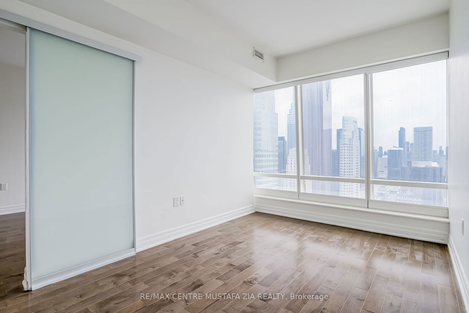 8 The Esplanade, unit 4506 for rent