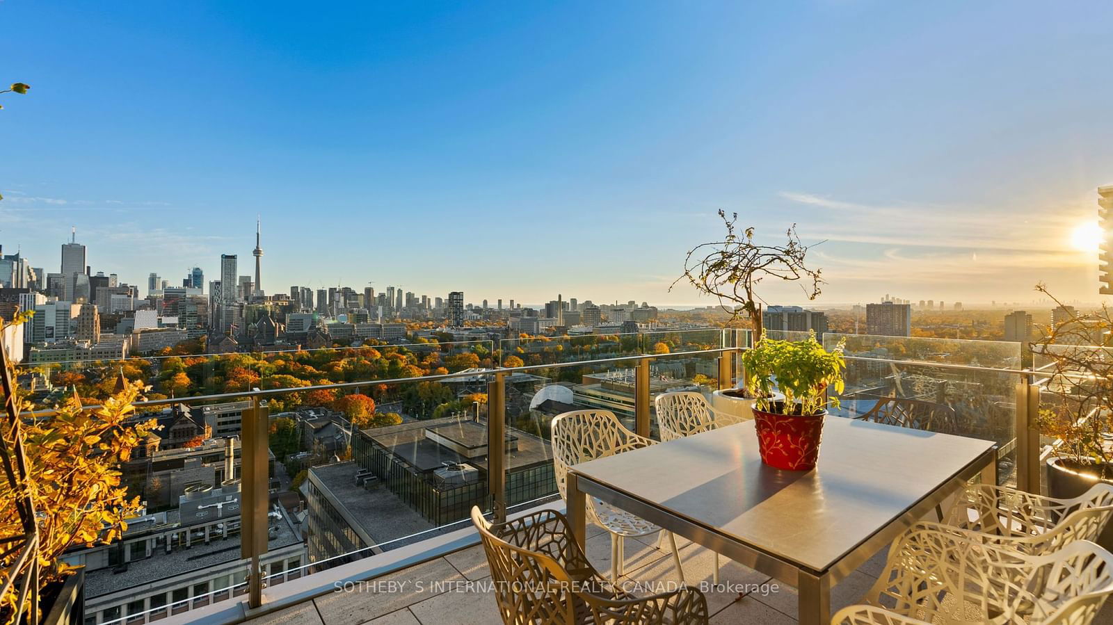 155 Cumberland St, unit 1700 for sale