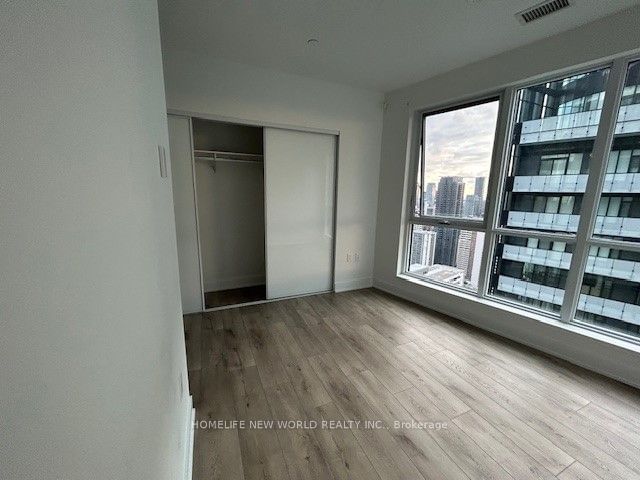 585 Bloor St E, unit 3622 for rent - image #6