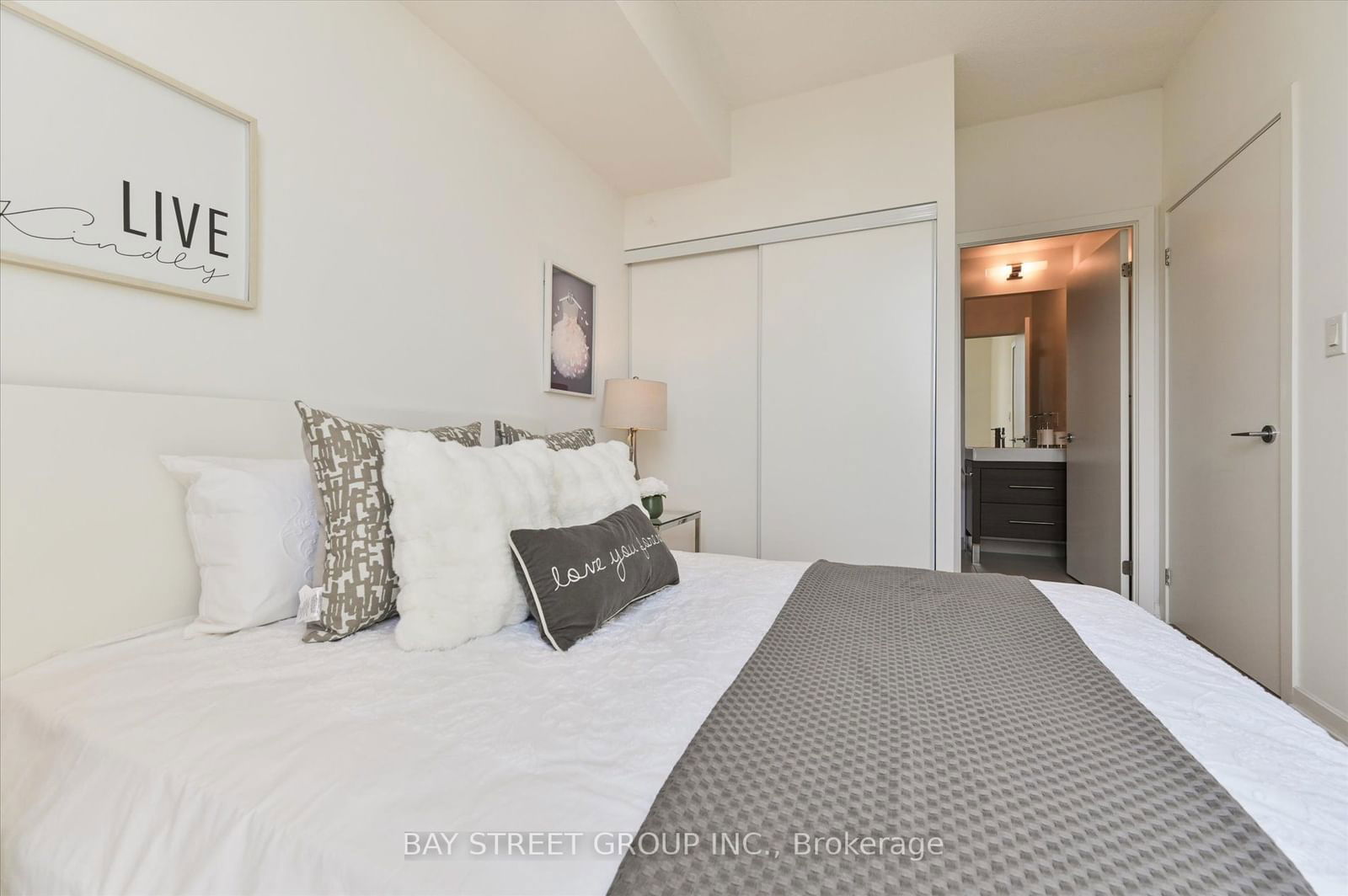 70 Forest Manor Rd, unit 2202 for sale - image #14