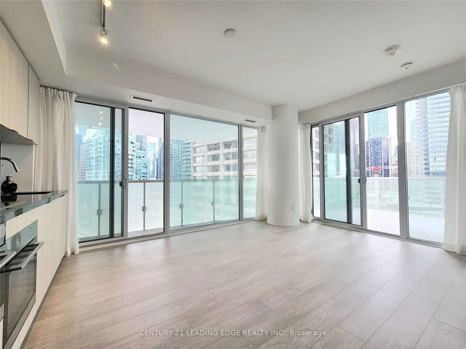 15 Queens Quay E, unit 1407 for sale - image #4